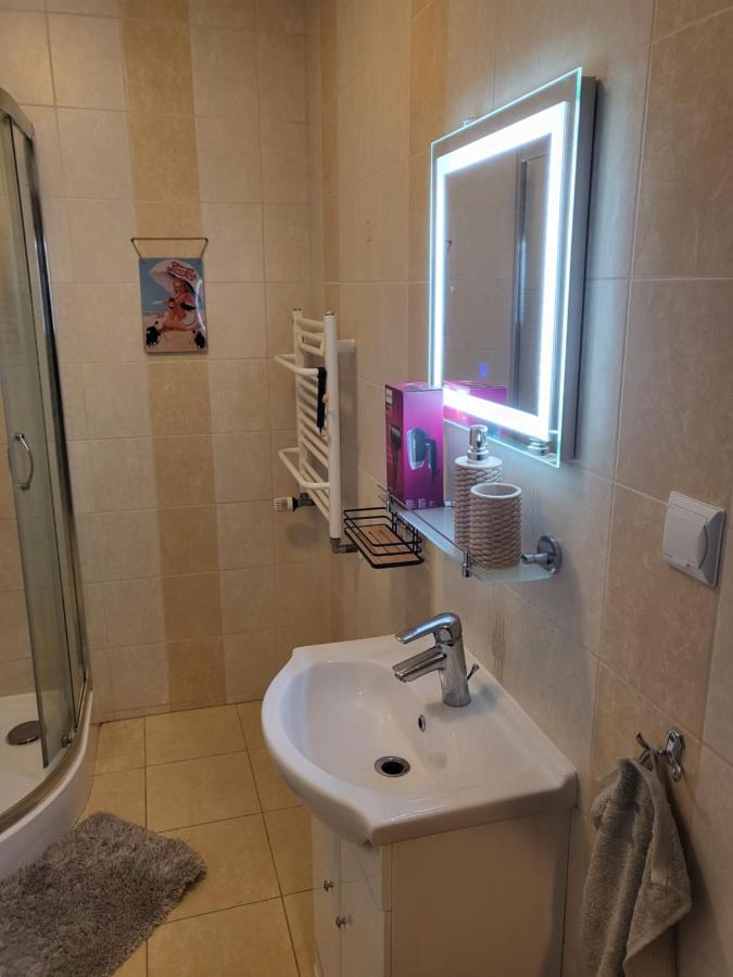 Apartament Wakacyjny Ines -Ustka-Na Wydmie,Samodzielne Zameldowanie,Garaz Do Dyspozycji Gosci Ngoại thất bức ảnh