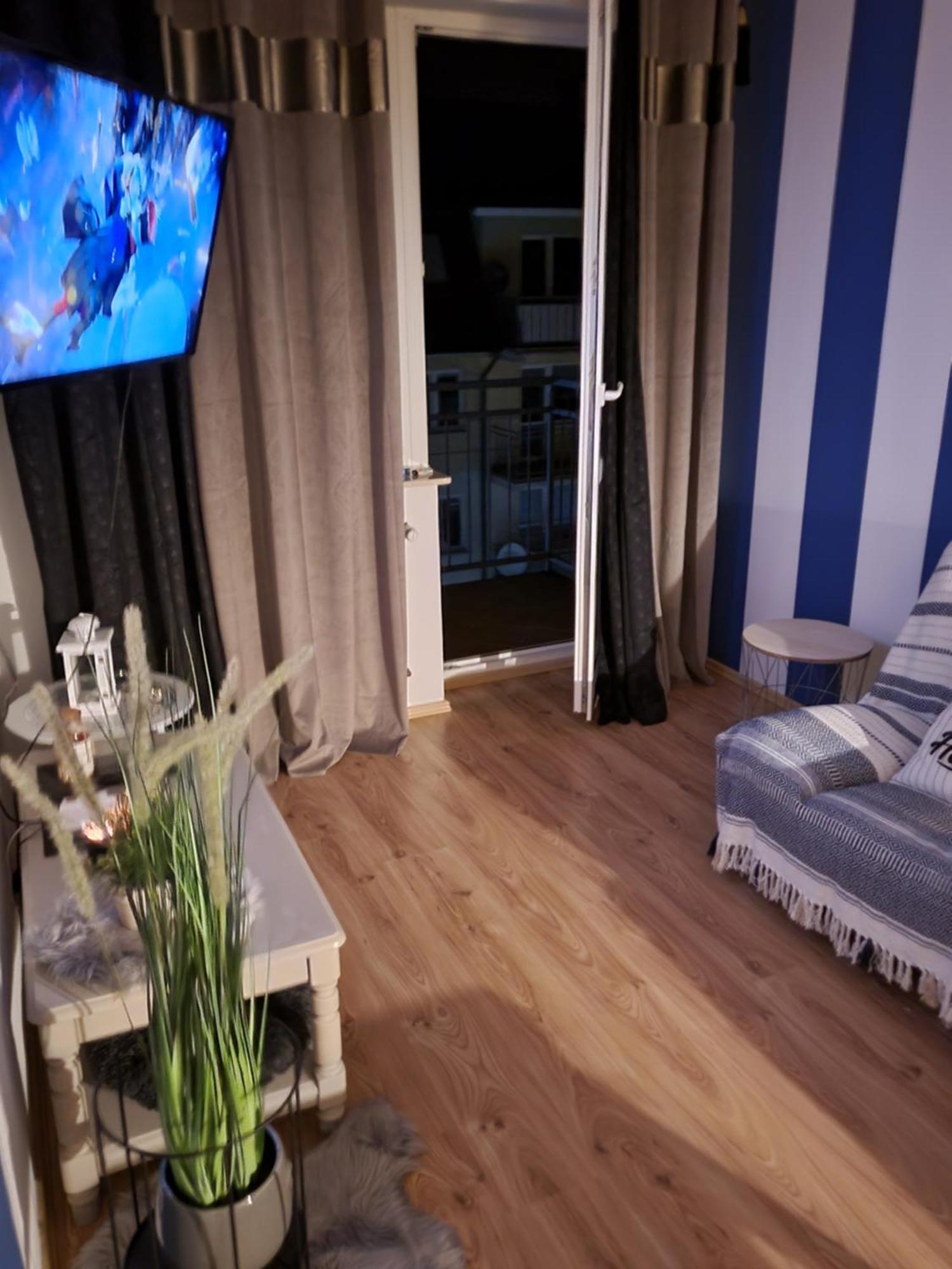 Apartament Wakacyjny Ines -Ustka-Na Wydmie,Samodzielne Zameldowanie,Garaz Do Dyspozycji Gosci Phòng bức ảnh